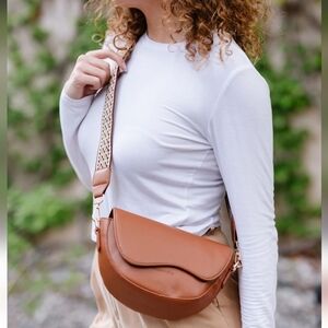 Ellis Convertible Crossbody